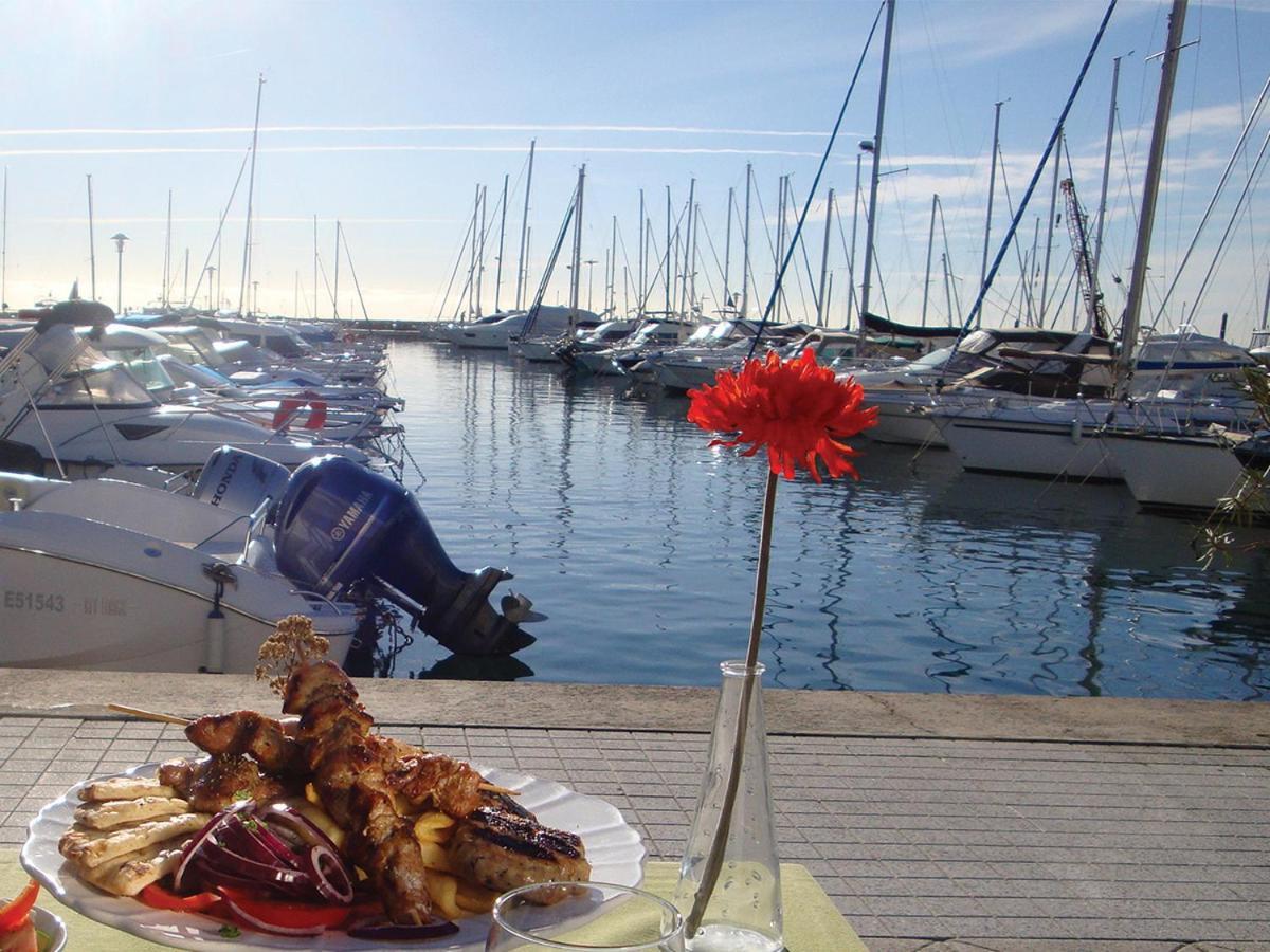 Spacieux Studio A Golfe Juan 2 Minutes Des Plages 발로리스 외부 사진