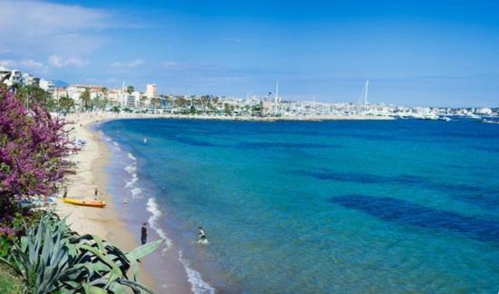 Spacieux Studio A Golfe Juan 2 Minutes Des Plages 발로리스 외부 사진